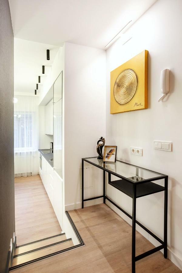 Luxury For Everyone - Hills Park Lux Apartments 2 VNO Exterior foto